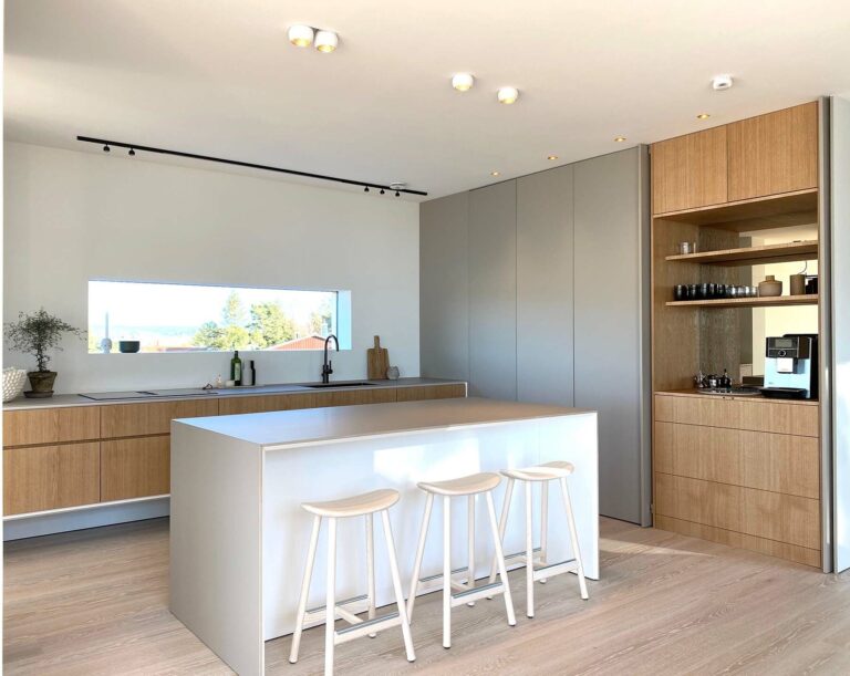 Villa Fernströms minimalistiska kök